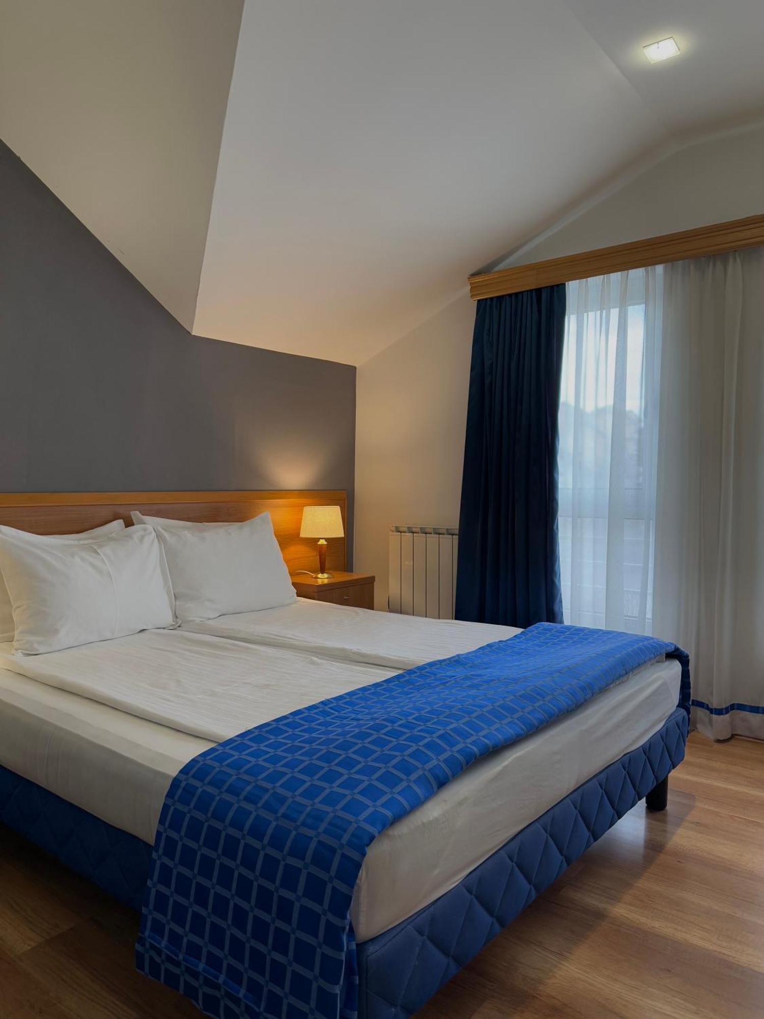 Motel M Vlasenica Exteriér fotografie